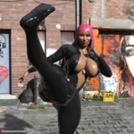 Nicki fighting stance